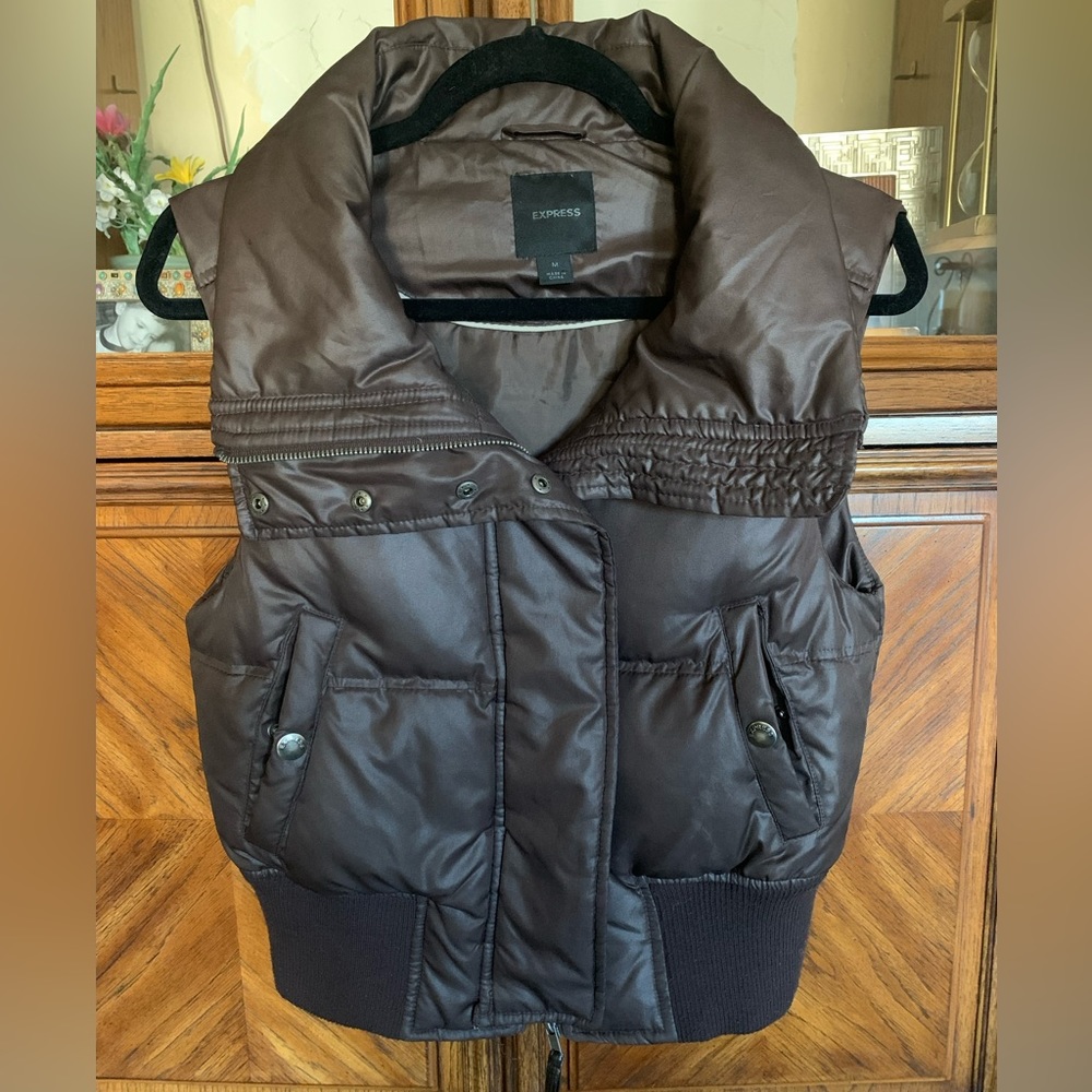 EXPRESS PUFFER VEST